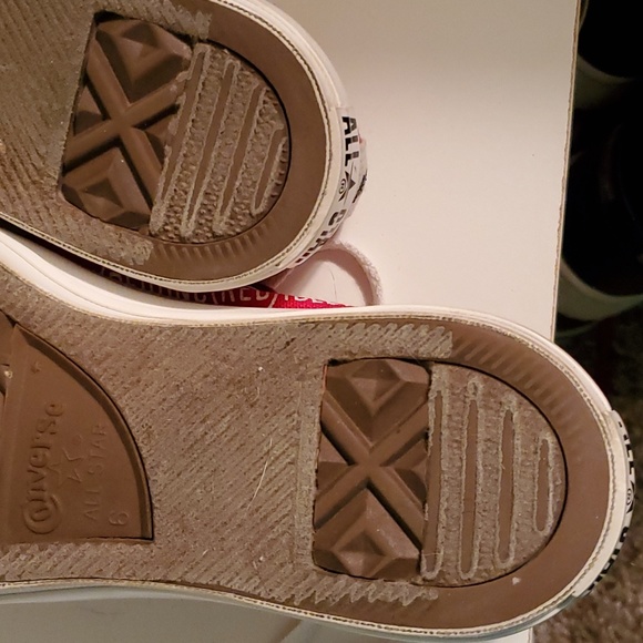 Vintage Converse Product Red low tops. Women's 8 Men's 6 - Picture 8 of 9